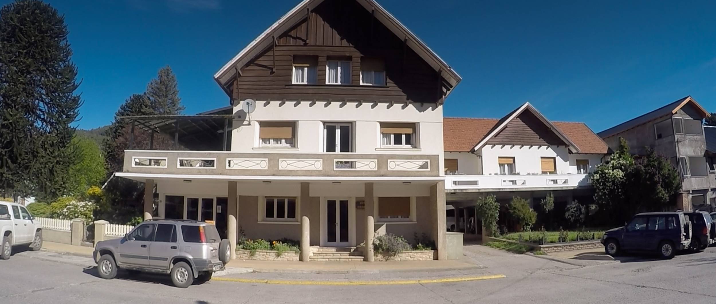 Hotel Crismalu
